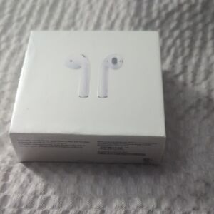 Apple AirPods Wireless Earbuds